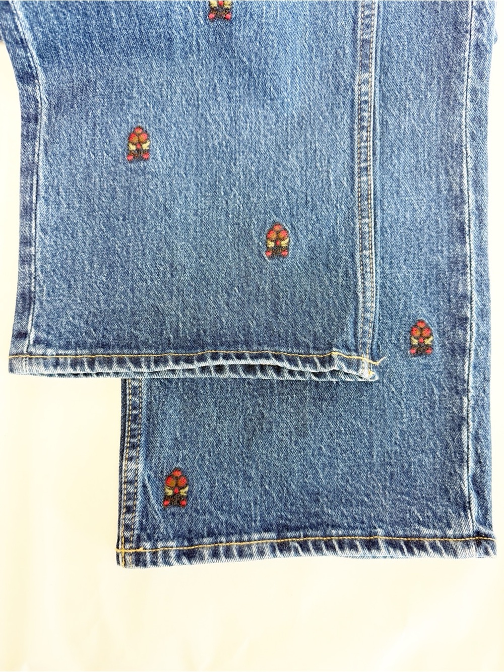 Abercrombie & Fitch High Rise 90s Relaxed Floral Embroidered Jeans Curve Love - Picture 13 of 16